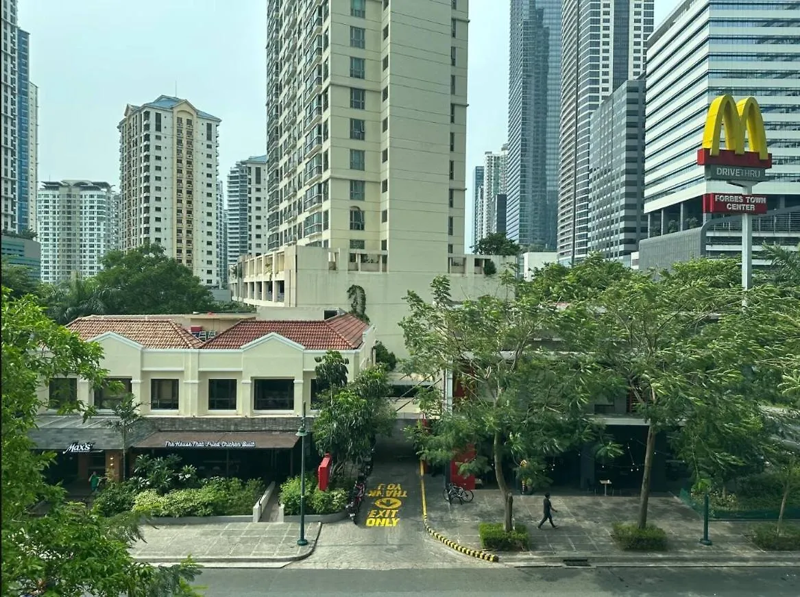 2Br In Central Bgc Manila Apartment