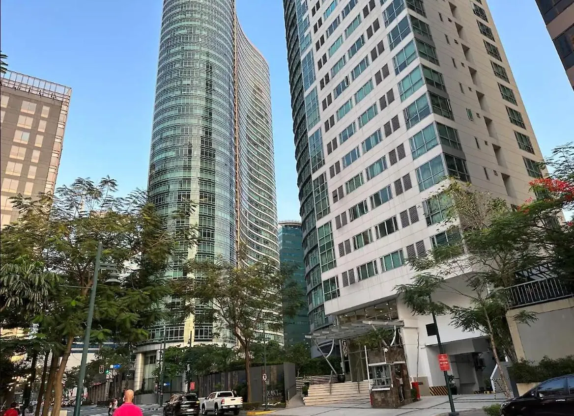2Br In Central Bgc Manila