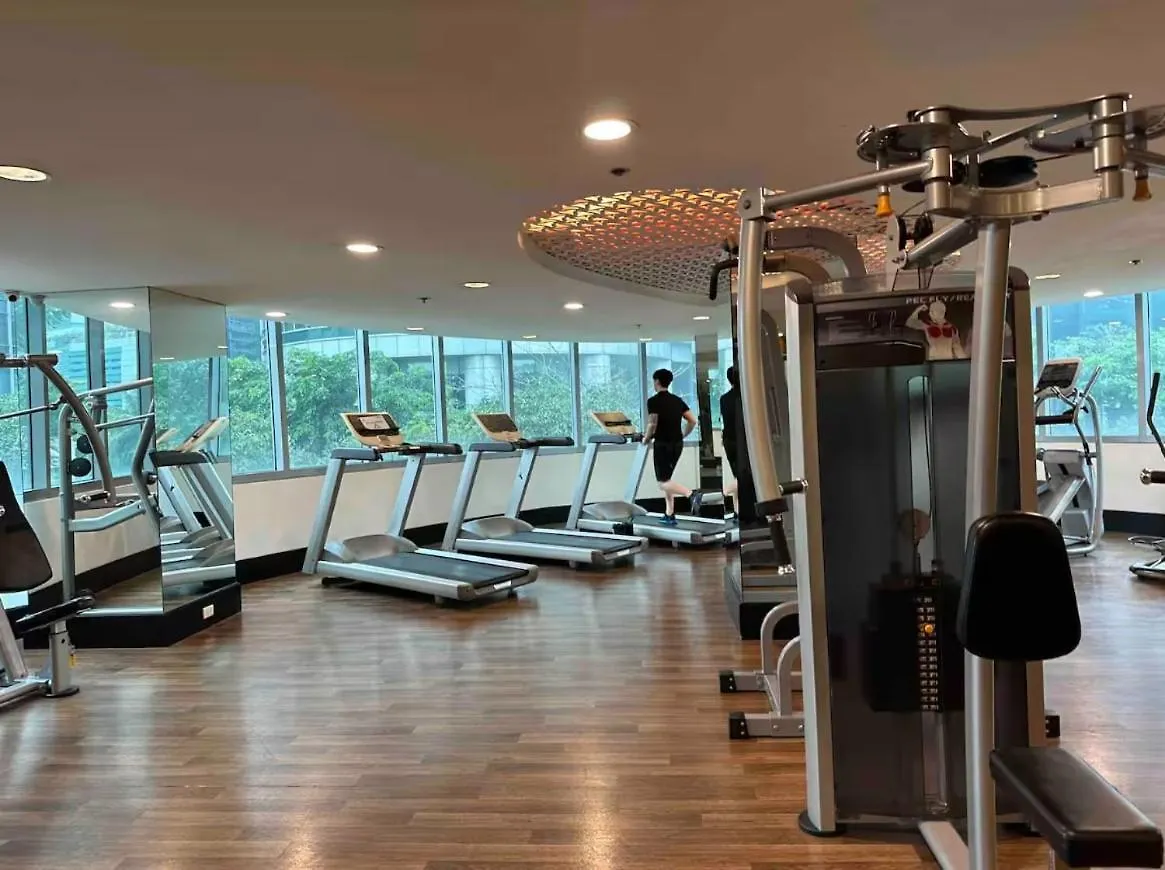 2Br In Central Bgc Manila Philippines